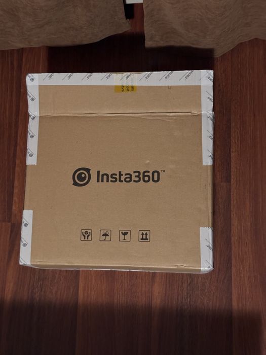 Insta360 Pro 8K - Kit Complet - Stare Excelentă