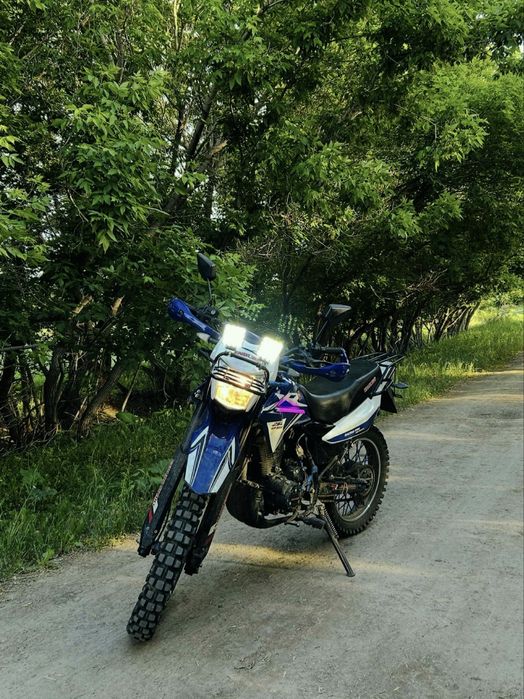 Продаю эндуро Zongshen DR-250-B7