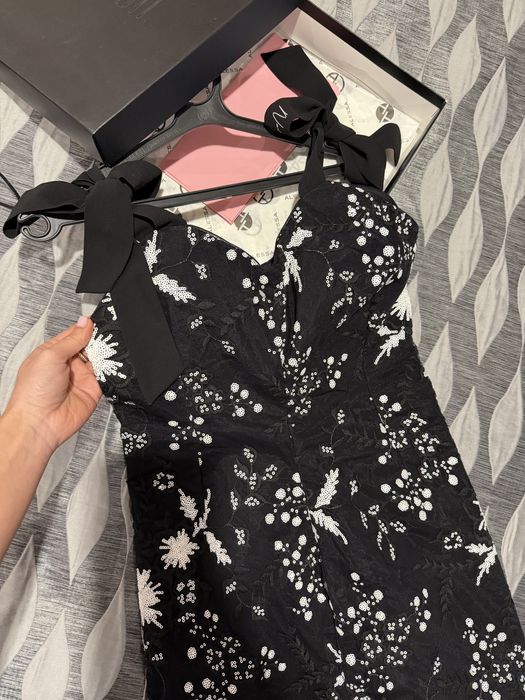 Рокля Alessa като нова