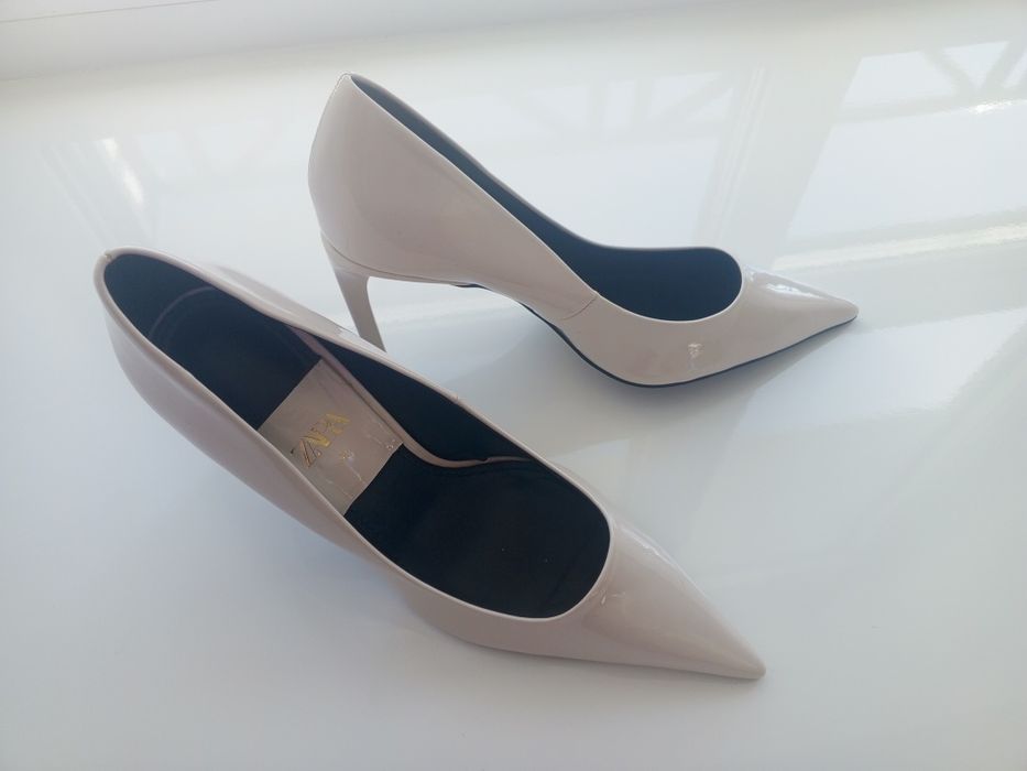 Новые туфли ZARA