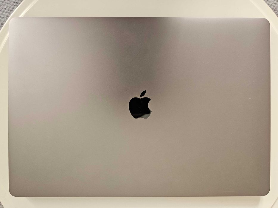 MacBookPro 16" 64Gb/2TB top spec 2019