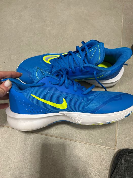 Маратонки Nike, нчисто нови- само пробвани. омер-42,