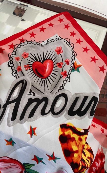 Копринен шал GUCCI