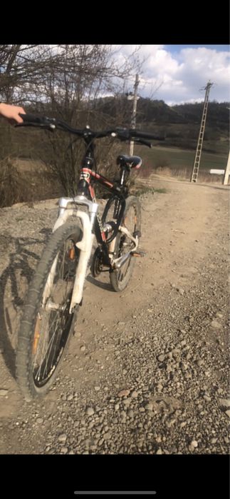 Vand bicicletă in stare bună