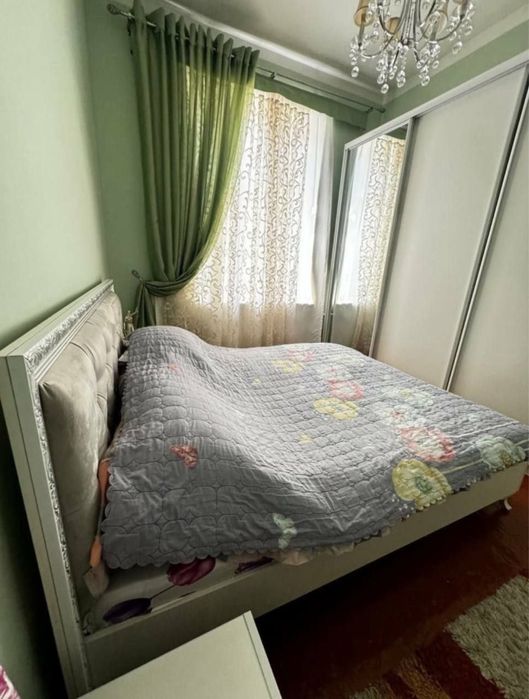 Чиланзар 1 Высокопотолочка Аллея Гагарина продается 2 комнатная
