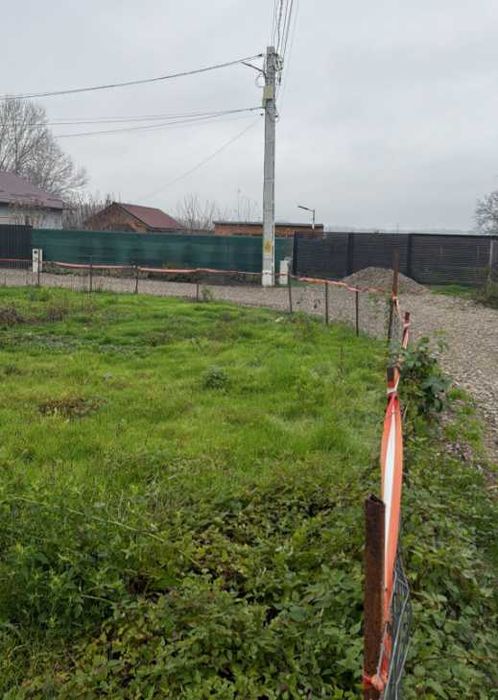 Intravilan curți-construcții lângă pădure, lângă Bucuresti, Ploiesti