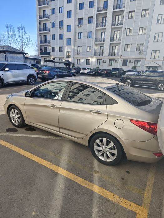 Хундай Акцент 2011 фулл,пробег 123000км