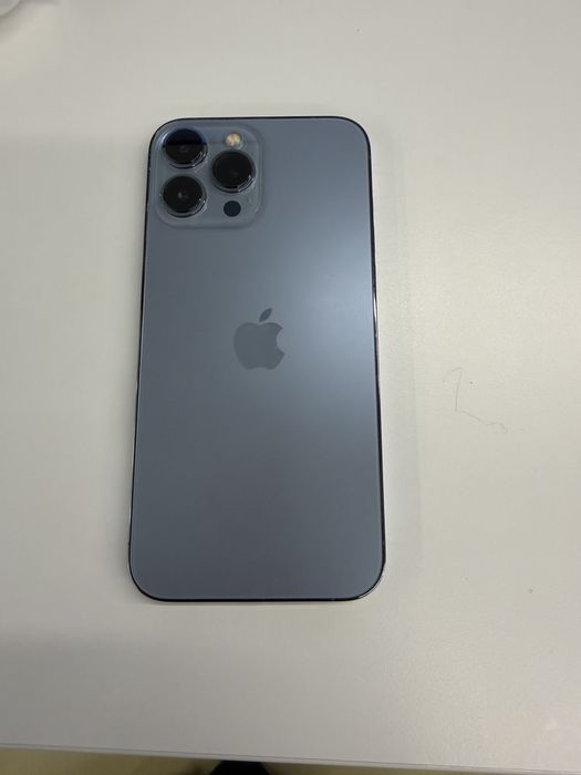 Продам iPhone 13 Pro Max 256 Голубой