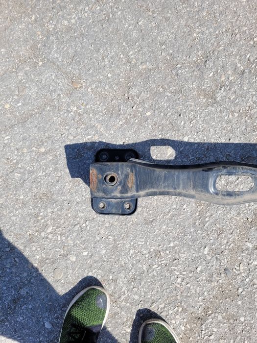 Задна греда за БМВ Х5 Е70