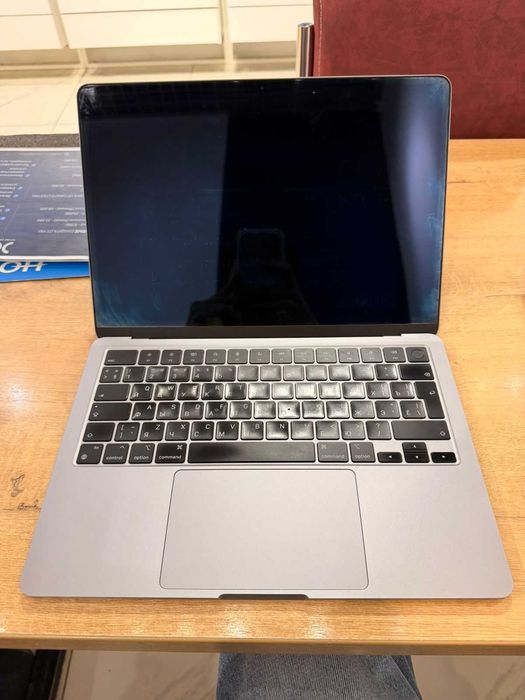 MacBook Air M2 Gray - хорошее состояние