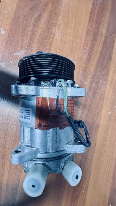 Компрессор кондиционера от MAN