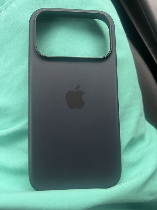 Hisa iphone 17 pro nouă