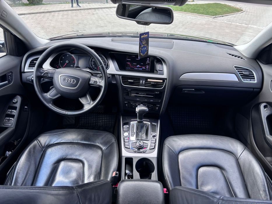 Audi A4 B8.5 Automata 2.0TDI 136CP 2013