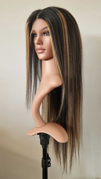 Черна права перука 80 см с руси кичури – Lace Front 13x6