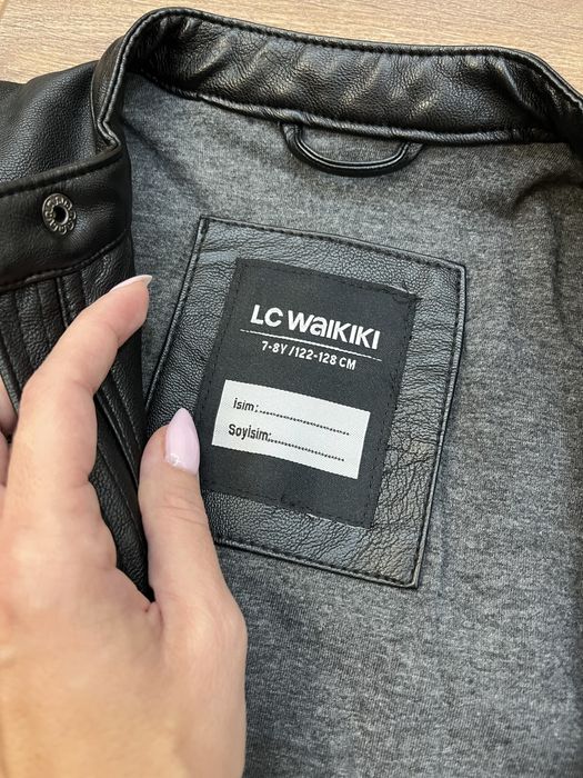 Кожено яке в черно 122/128 7-8 г.