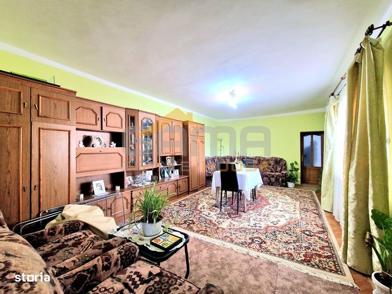 Casa 5 camere, teren 515 mp in cartierul Aradul Nou