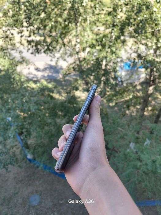 Обменяю Samsung S10