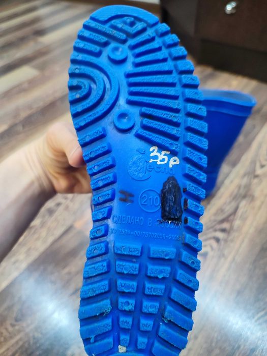 Резиновые сапоги