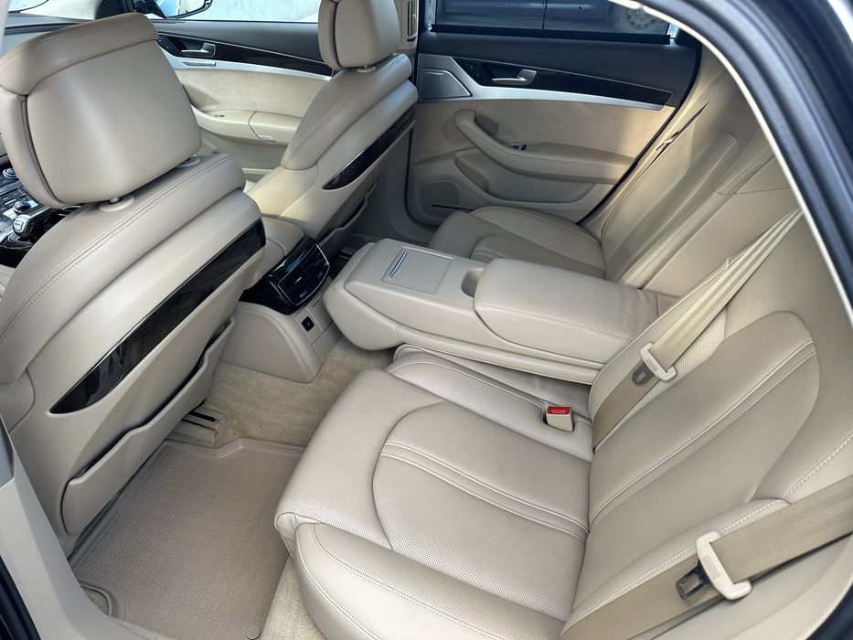 Audi A8 ~ 3.0TDI 250CP ~ Matrix ~ Ventilatie ~ Masaj ~ CA UNUL NOU ~ Plafon Alcantara ~ Webasto ~ 137.000KM ~ Propietar ~