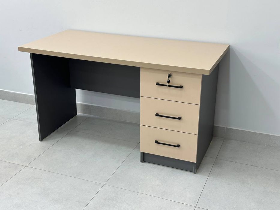 Стол однотумбовый 3х секционный