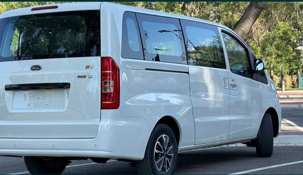 Jac M3 9 kishilik sotuvda tayyor