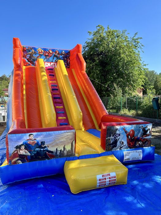 Tobogan gonflabil de inchiriat topogane
