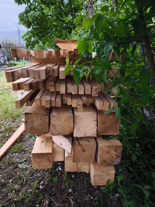 Vând Lemn grinzi și lețuri