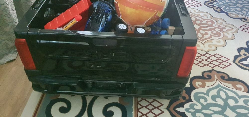 Продам машинку в отличном состоянии