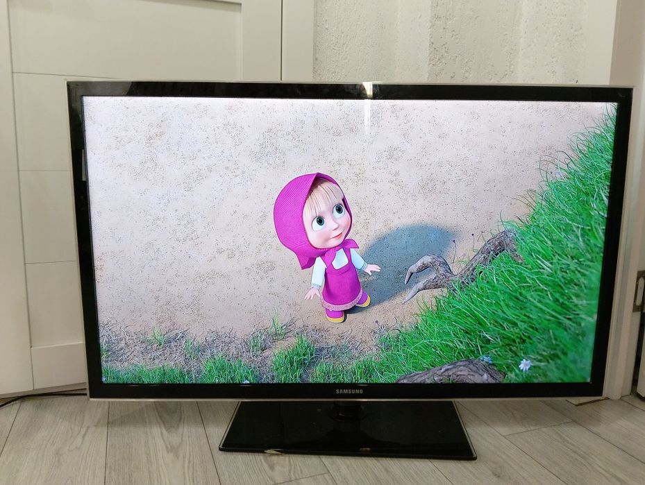 Продам большой телевизор  Samsung smartsmart