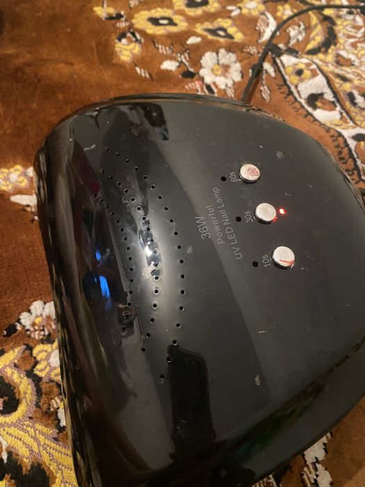 Продам лампу для маникюра!