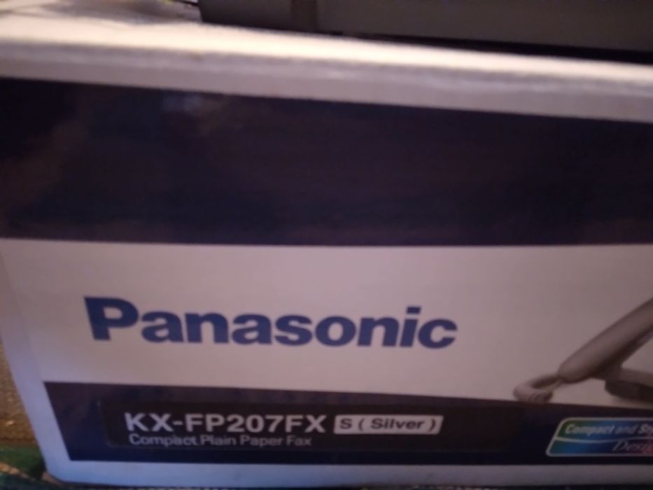 Продавам изгодно телефонен факс апарат Panasonic KX-FP207FX