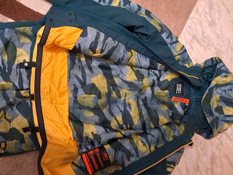 Юношески ски екип O' Neill