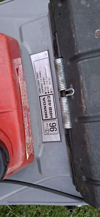 Mașină de tuns gazon Honda HRB  423