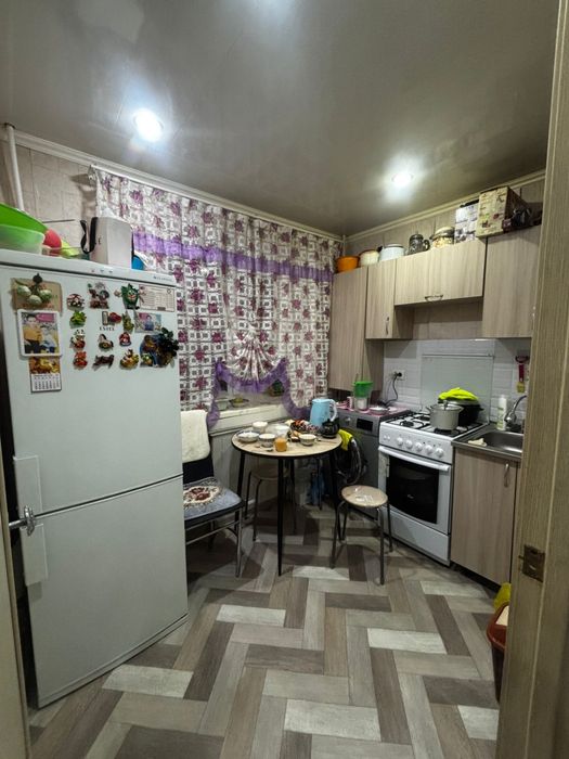 Срочно продам 2 комнатную квартиру