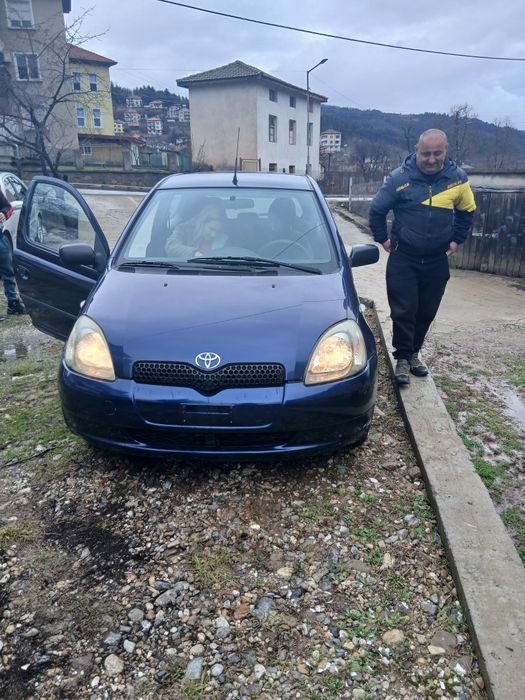 Тойота ярис 1.0 бензин на части