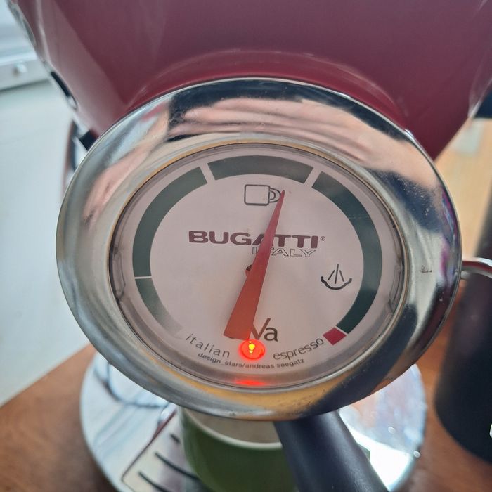 Кофемашина Bugatti diva