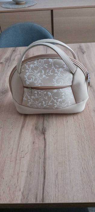 Чанта за козметика