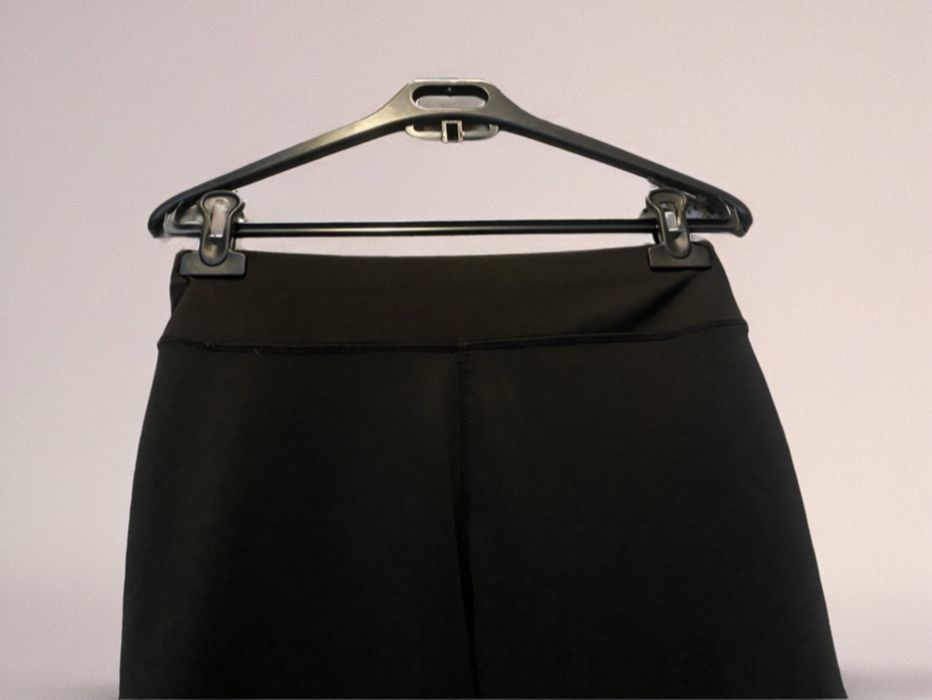 C olanti/Pantaloni sport negri cu detalii plasa/ transparente