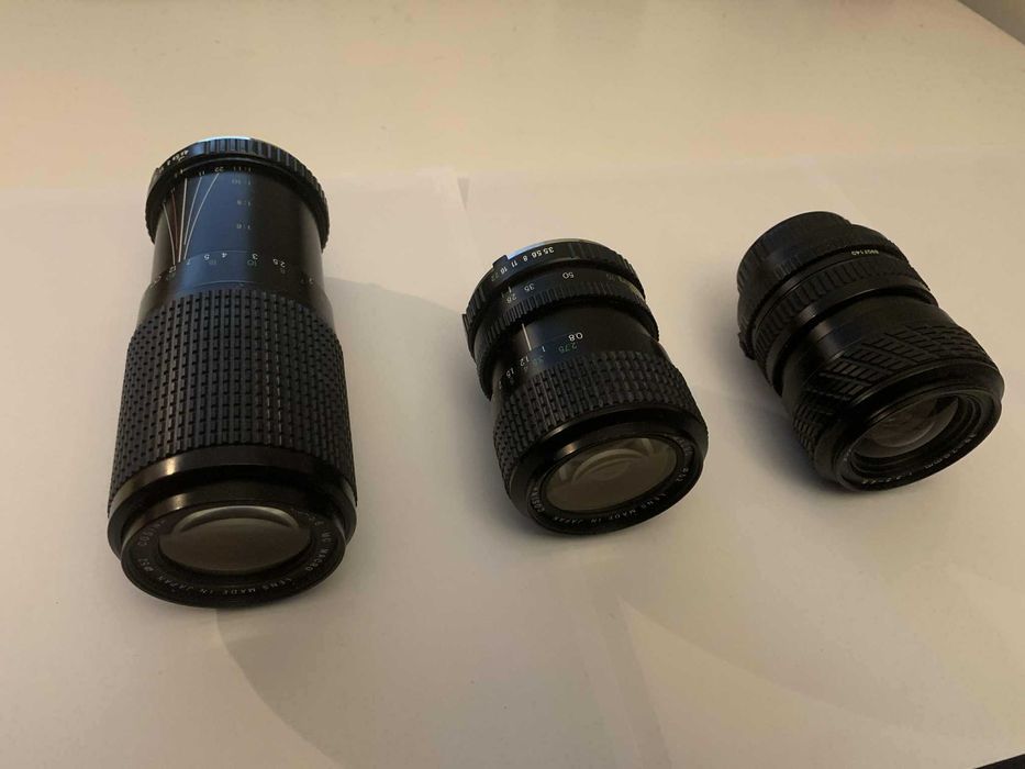 Minolta X-300s - Doua aparate foto pe film + 3 obiective + blitz foto