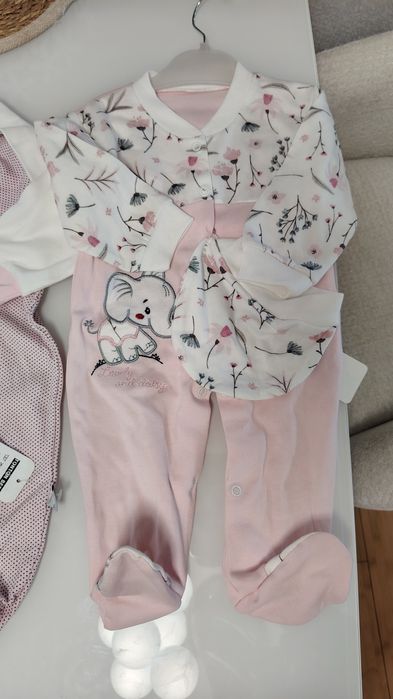 Нови ромпъри(комплекти) 6-9 месеца