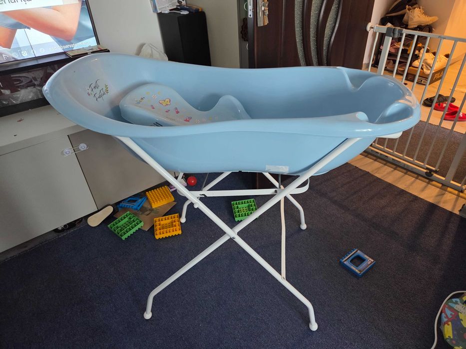 Cadita bebelusi si scaunel baie