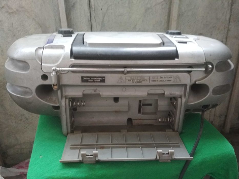 магнитола Philips магнитофон