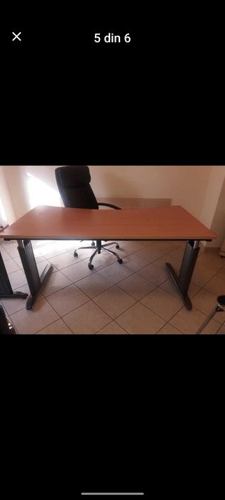 Vând birou in stare f buna și solid