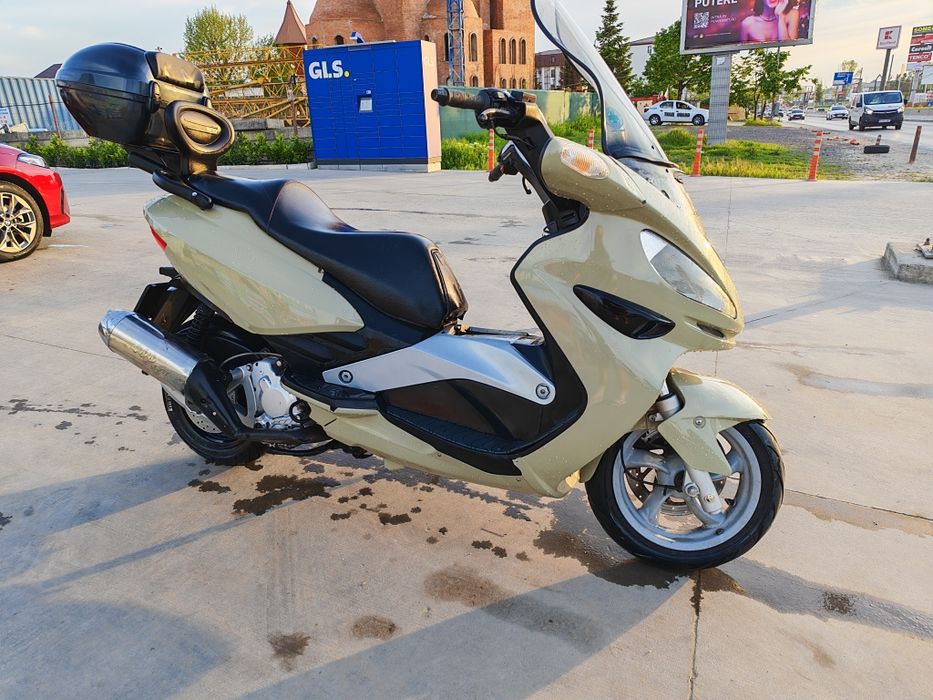 Malaguti Madison 400
