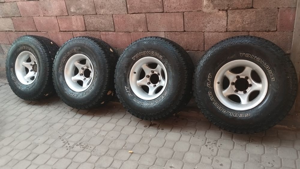 Продам диски с резиной