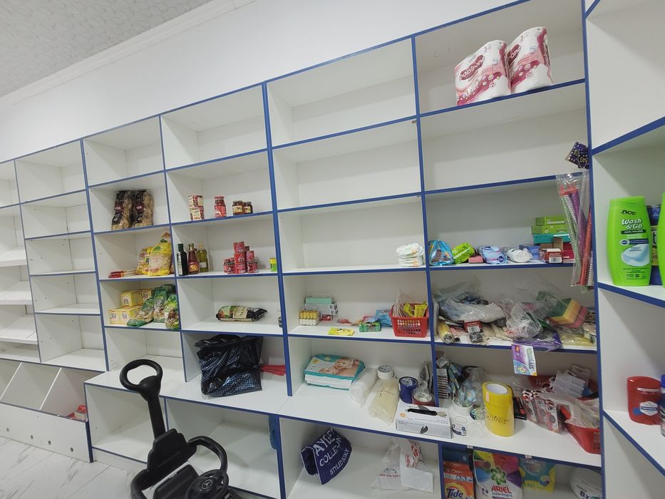 Мебель на магазин