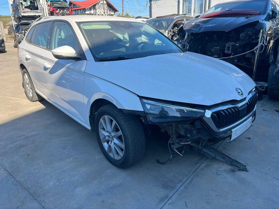 Skoda Scala 2020 Avariat 1.0 tsi 115 cp cutie dsg 127000km