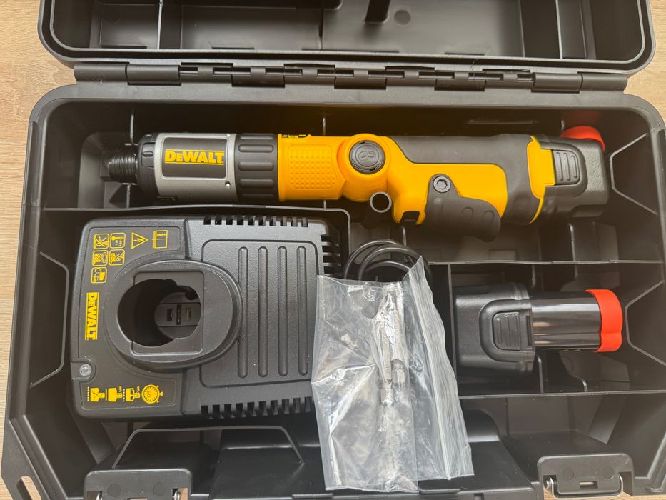 Șurubelniță electrica articulată DeWalt DC600