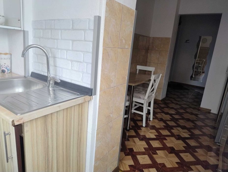 Inchiriez apartament 2 camere Brasov