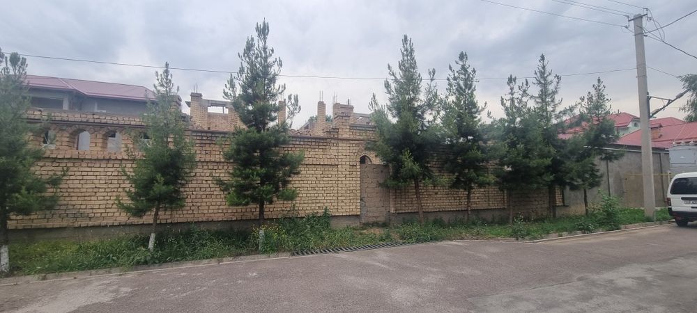 Qibray tumani - Do'rmon mahallasida hovli sotiladiI